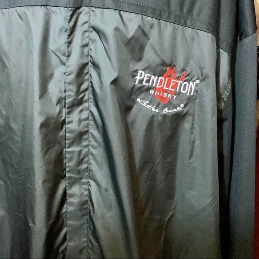 BLACK NIKE WINDBREAKER - Picture 3 of 5